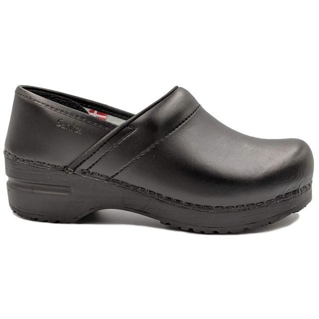 Sanita 'Professional Smooth' Closed Clogs in Black